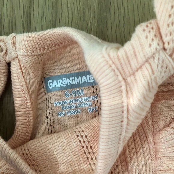 Garanimals|Baby bundle,short sleeve bodysuit with ruffles & dark floral pants••• - Picture 3 of 3